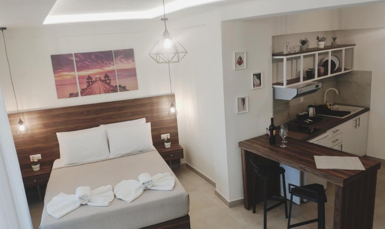 My Place Luxury Apartments Neos Marmaras Bagian luar foto