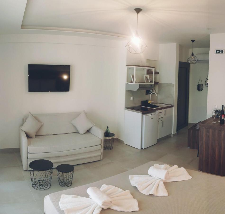 My Place Luxury Apartments Neos Marmaras Bagian luar foto