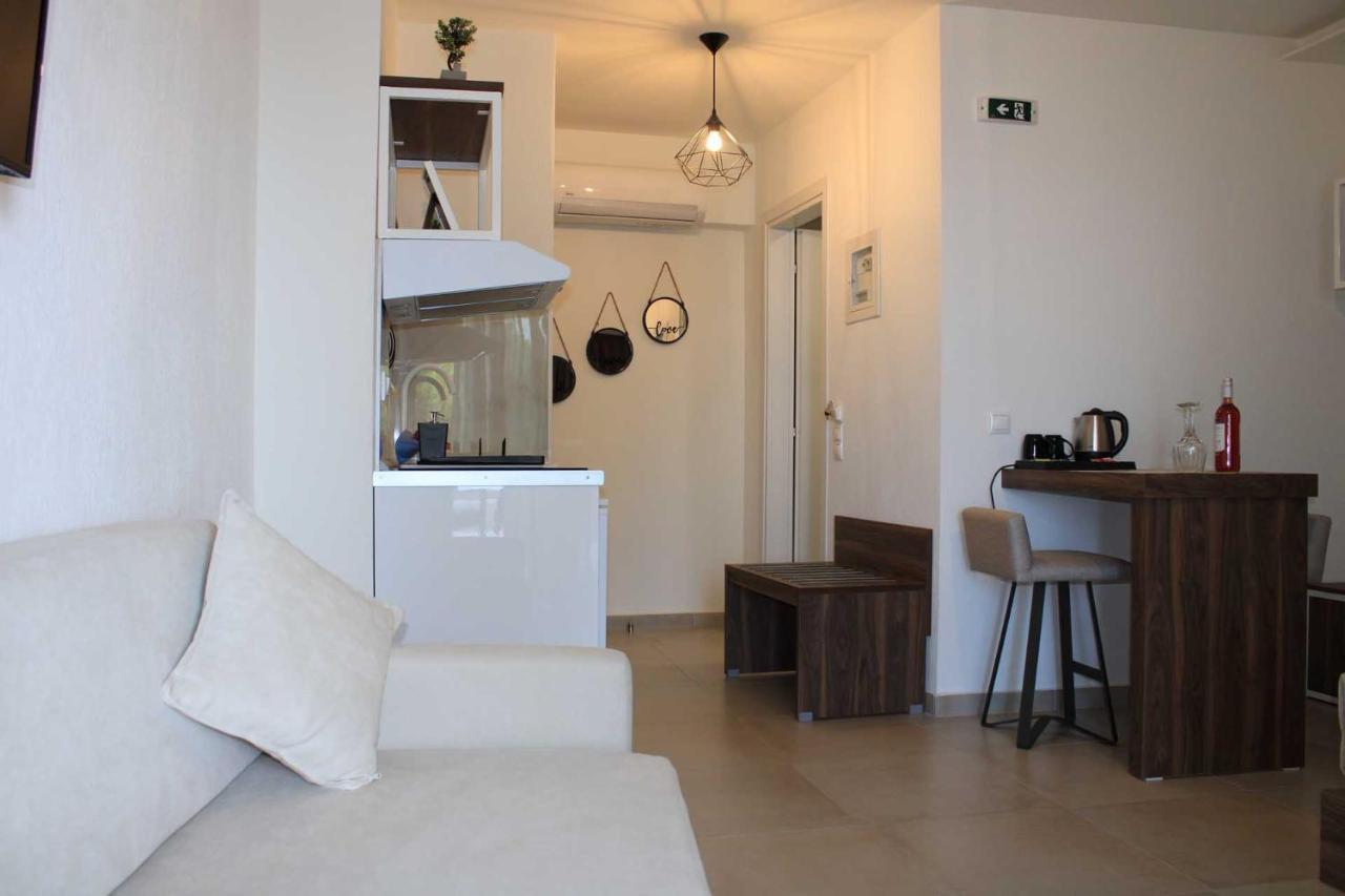 My Place Luxury Apartments Neos Marmaras Bagian luar foto